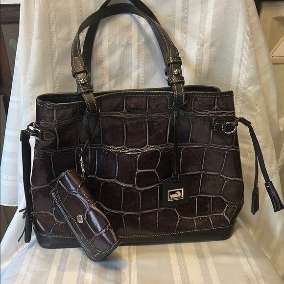 Dooney & Bourke Handbags - ‼️LAST CHANCE‼️ 🎈Back to consignment shop 9/30/25🎈D&B Croc Eggplant Bag w/Pouch